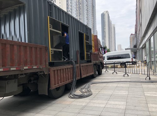 钟楼冷却液不足的情况下如何检查柴油发电机组？