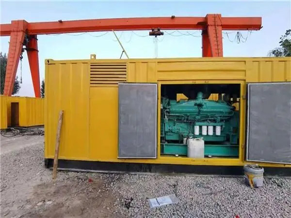 钟楼冬季低温环境下,500KW发电机组应该选择什么类型的启动电瓶?